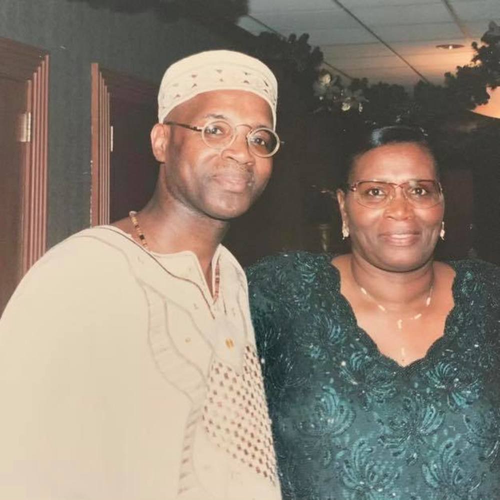 Meet your Posher, Elizabeth